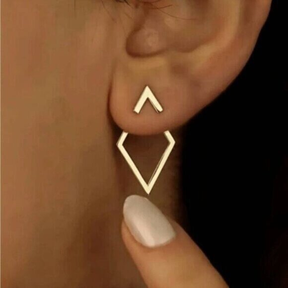 Arrow Two Piece Gold Colored Earrings - Picture 1 of 4
